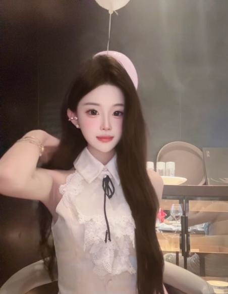 清纯甜美小布丁
