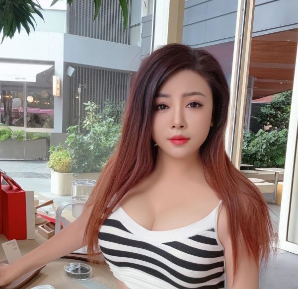 莞式服务女王蜜宝