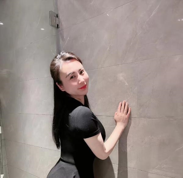 黑丝情趣冰糖