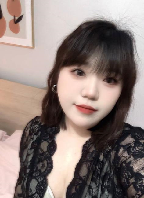 下沙梨形身材粘人精