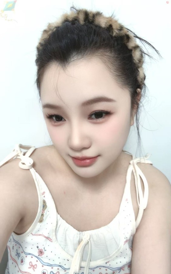 00后傻白甜嫩妹野格