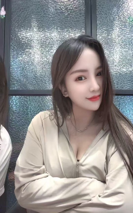 美少妇媚儿