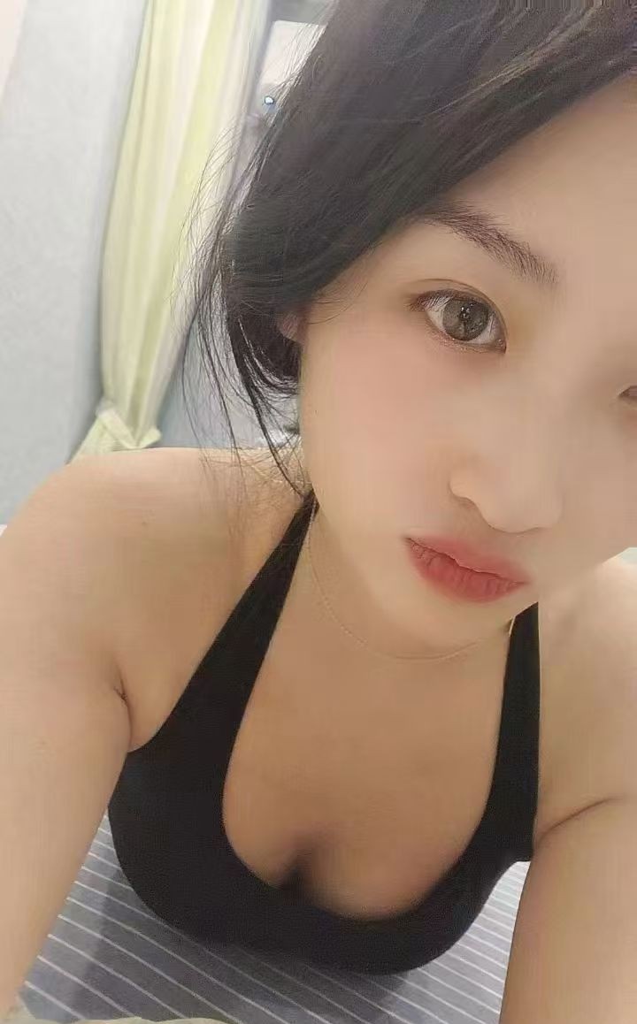 坂田颜值女友小迪