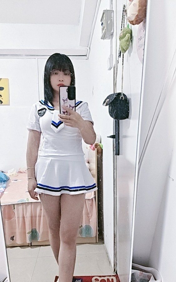 性价比眼镜骚妹