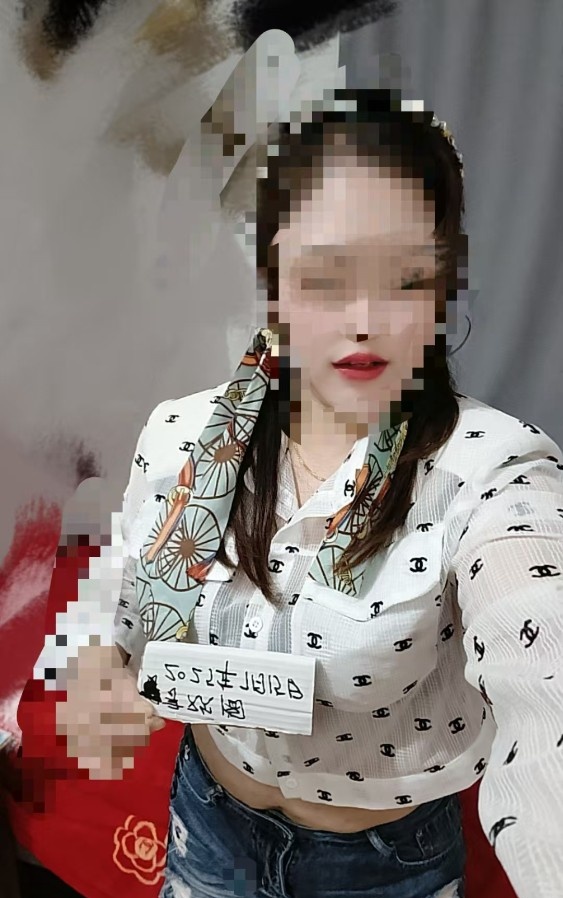 小骚骚服务类型的小少妇