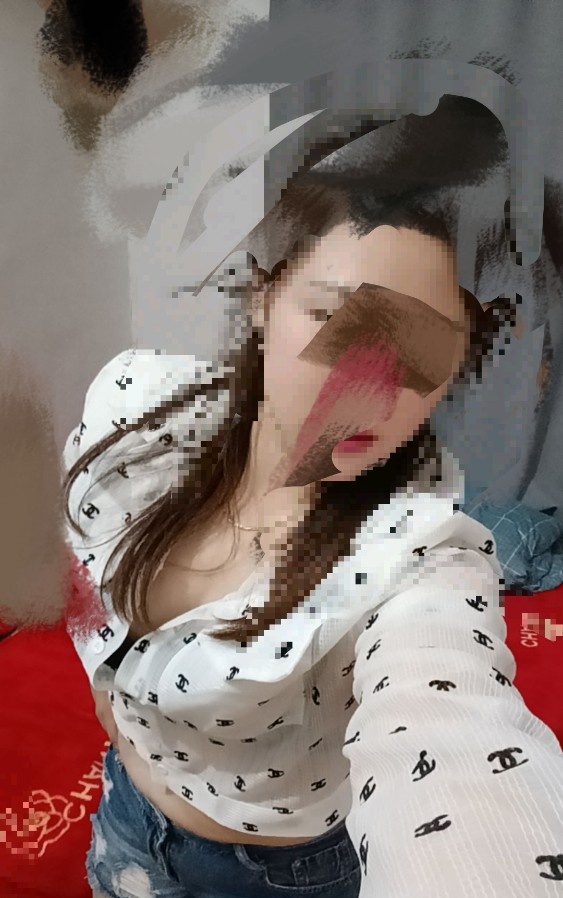 小骚骚服务类型的小少妇