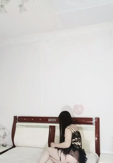过夜会潮喷的人妻