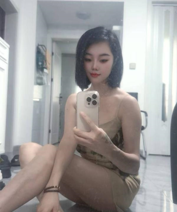 江阴短发颜值小姐姐