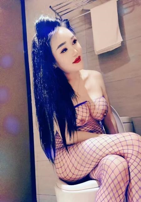 角色扮演大胸姐