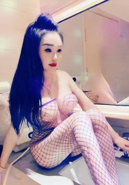 角色扮演大胸姐