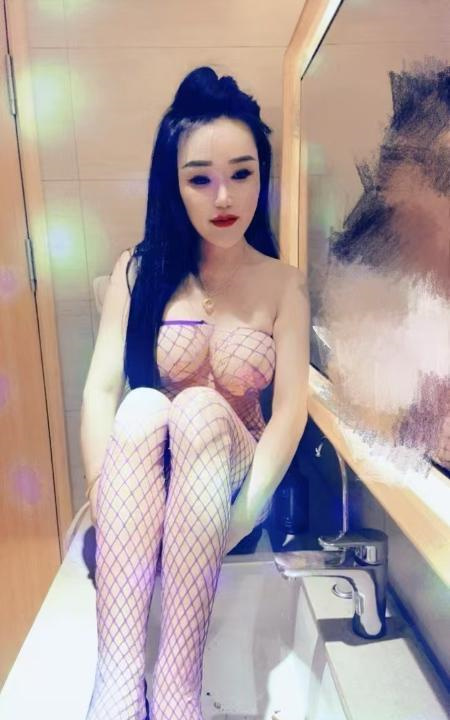 角色扮演大胸姐