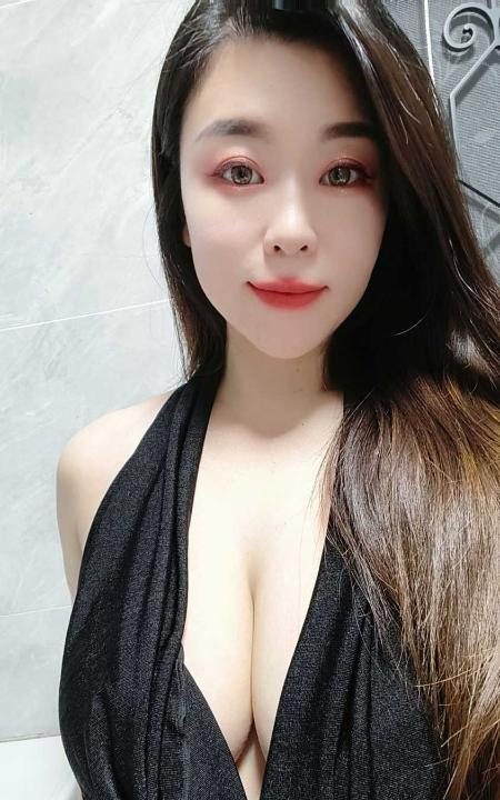 白云大奶安妮