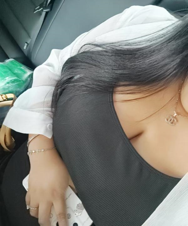 超爱的巨胸妹妹