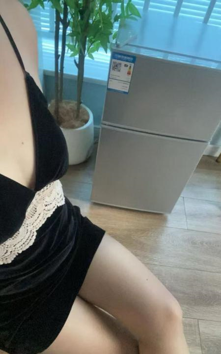 北辰少妇肤白貌美长腿
