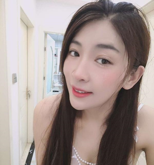 姑苏波霸奶茶妹