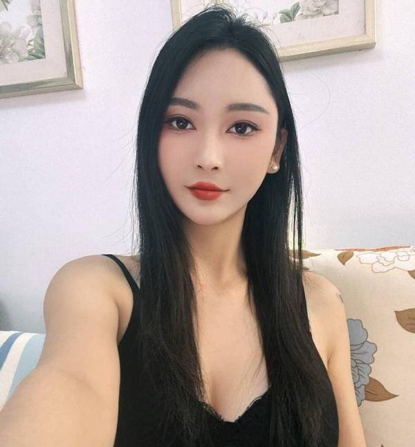 天河苗条风骚子涵