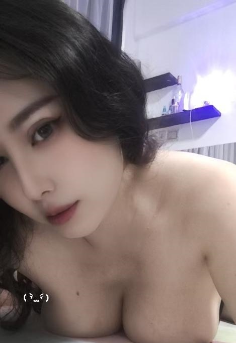 巨乳莉莉