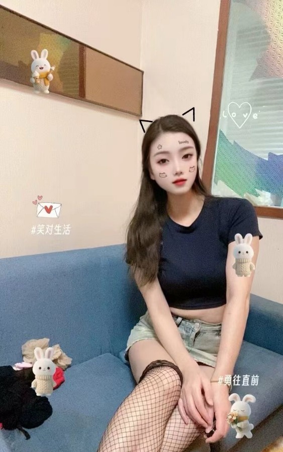 新疆长腿翘臀小少妇