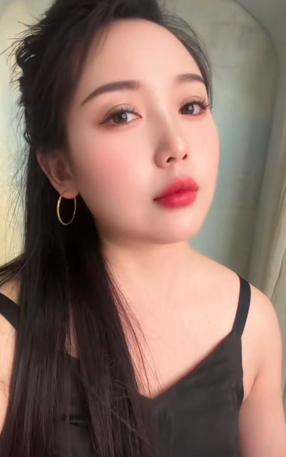 长相公主范的小尺美女