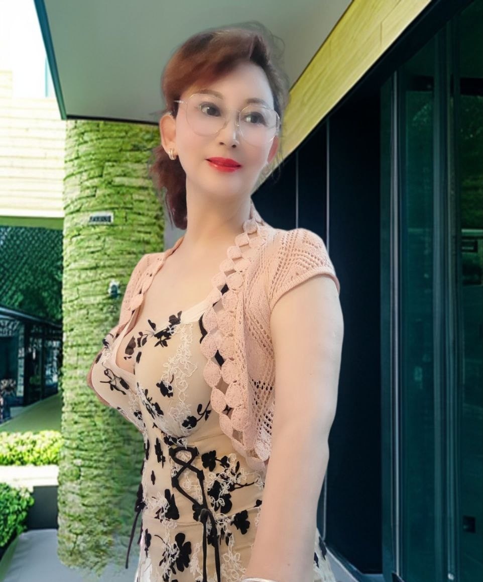 300一次的极品熟女岚姐