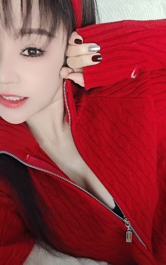 情趣大奶少妇