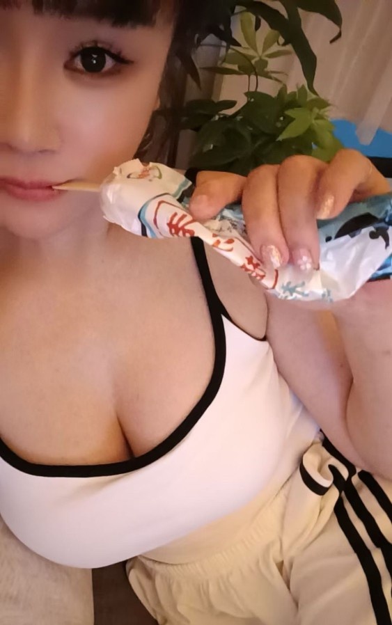 情趣大奶少妇