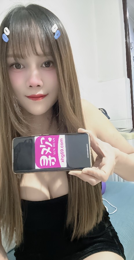 粘人精反差御姐柠檬