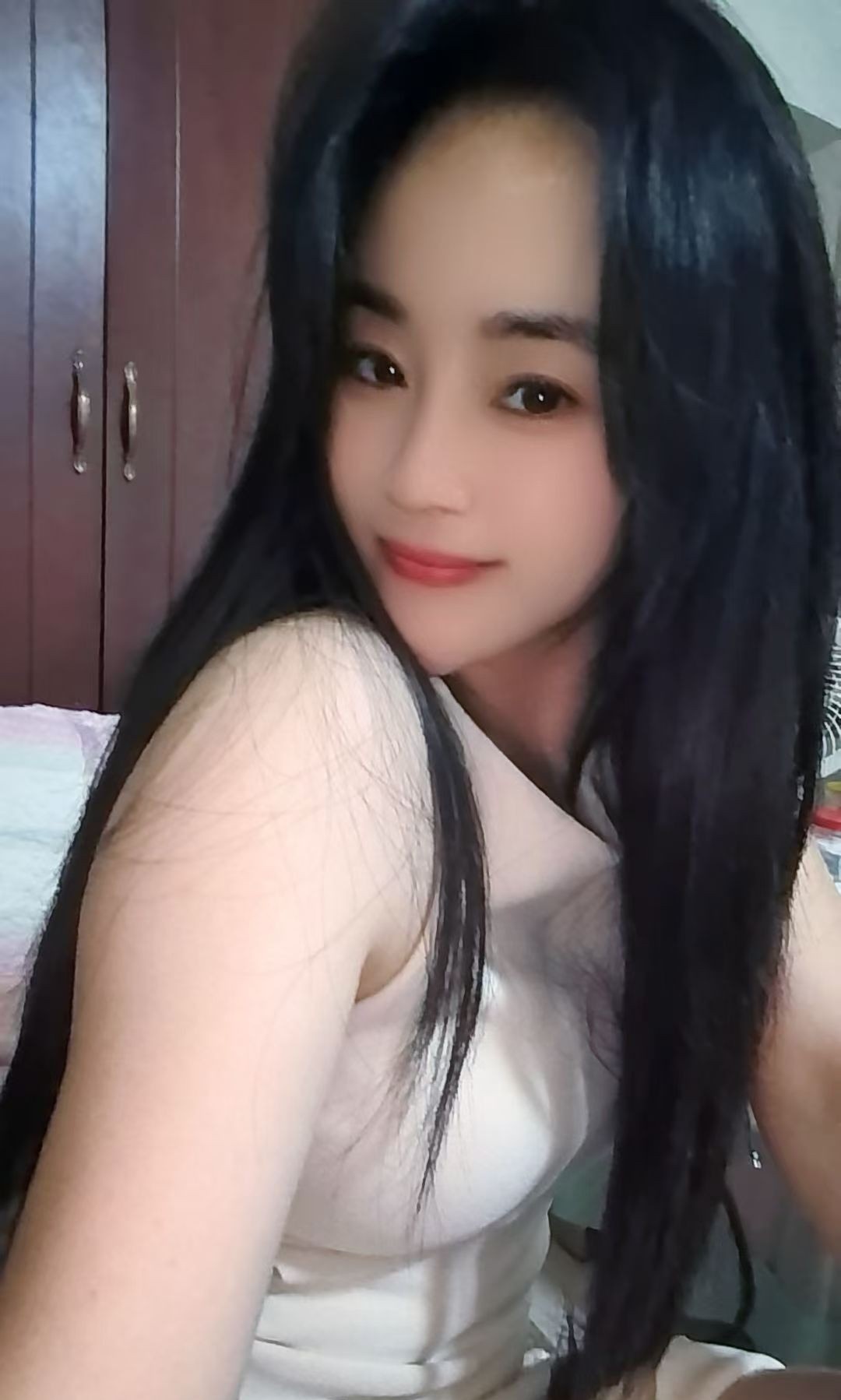 黑丝美腿珊珊