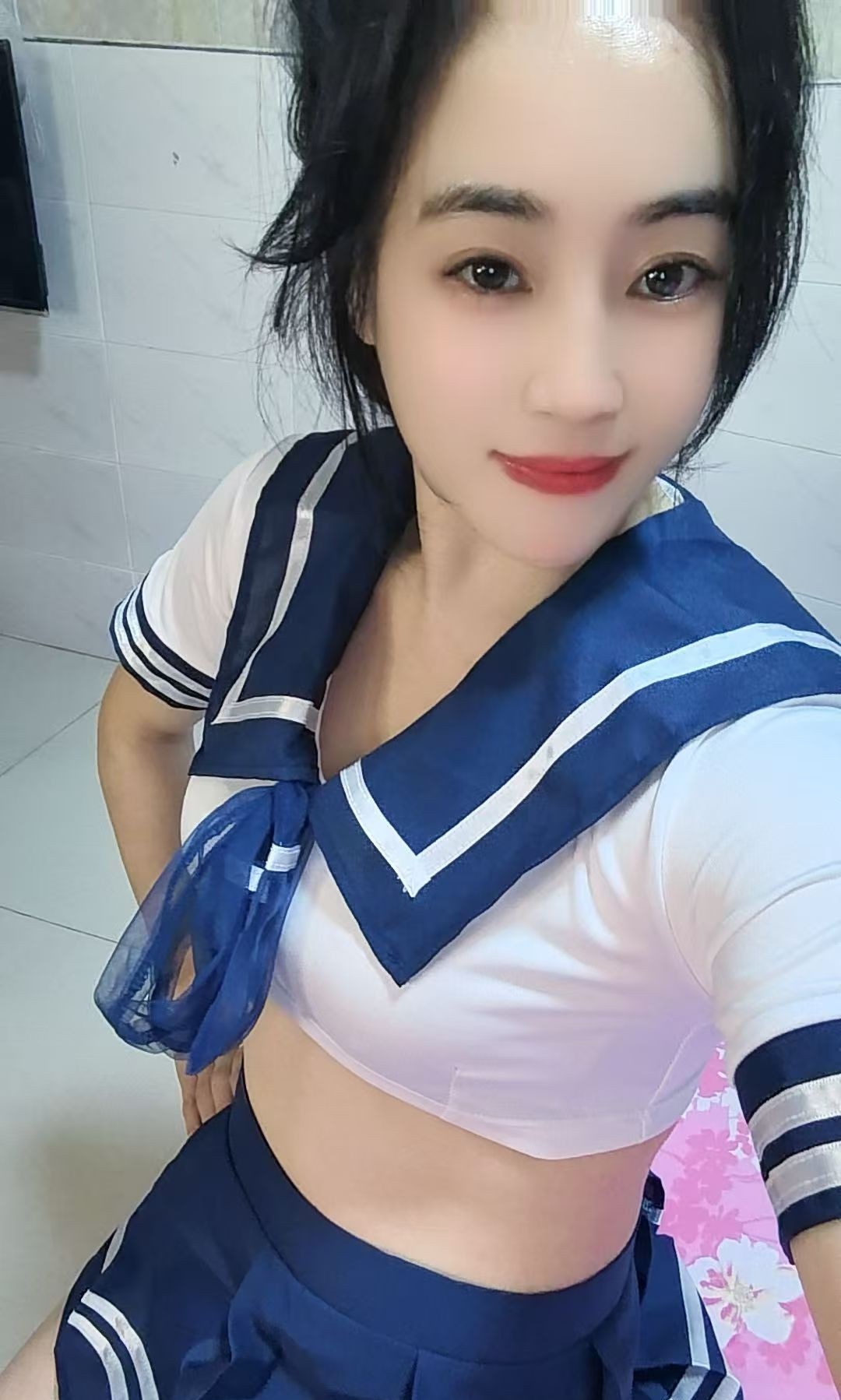 黑丝美腿珊珊