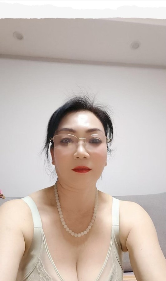 风韵犹存的姐姐