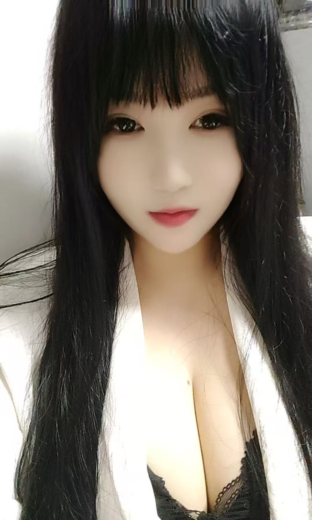 白云F杯乳神芳芳