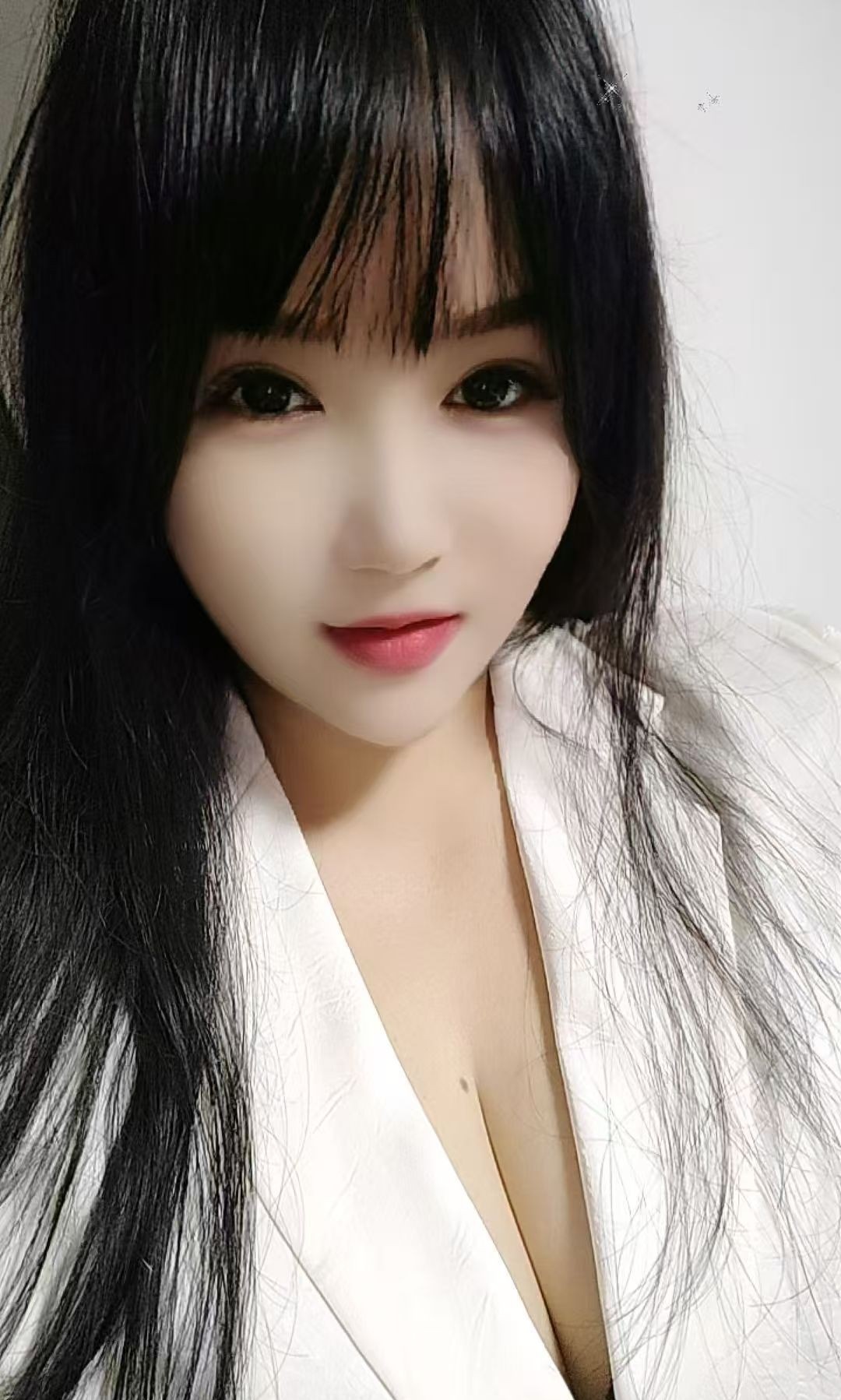 白云F杯乳神芳芳