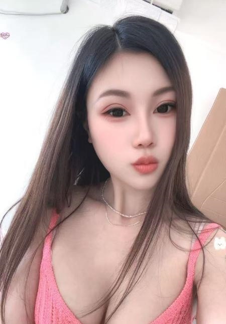 长腿大胸小鱼