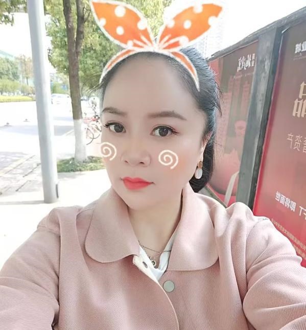 梅溪湖大胸倩倩少妇