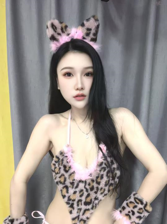 红牌御姐蓝采儿