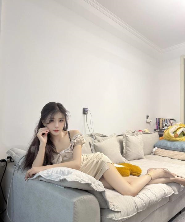 大长腿青青子衿
