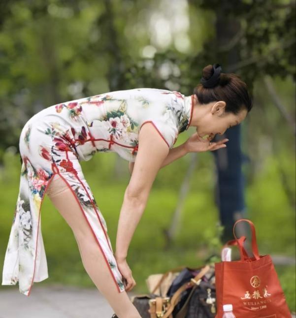 江阴旗袍熟女