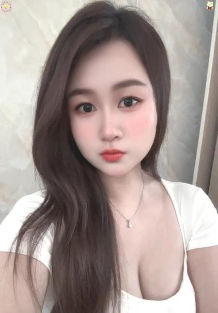 渝北丰满大奶萱萱
