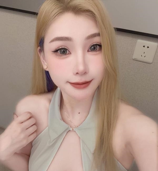 锦江火辣金发御姐美娜