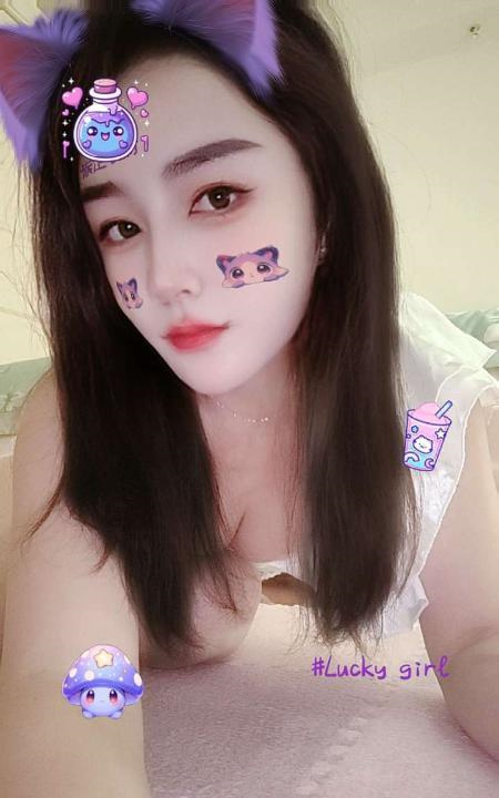 园区白臀大奶妹