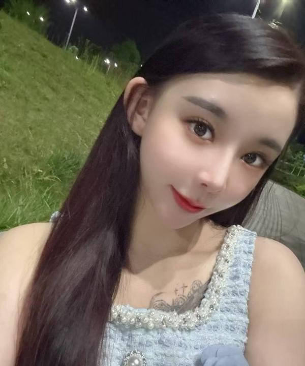 江汉女友系大长腿