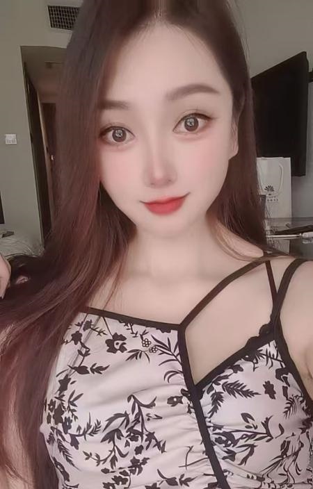 浦东炮架小冰冰