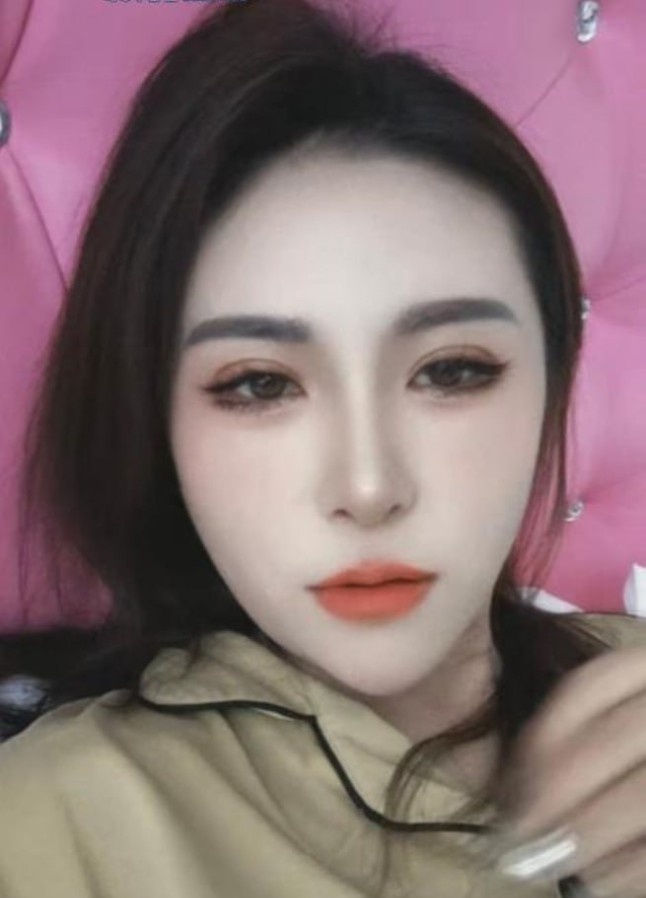 双胞胎姐妹花