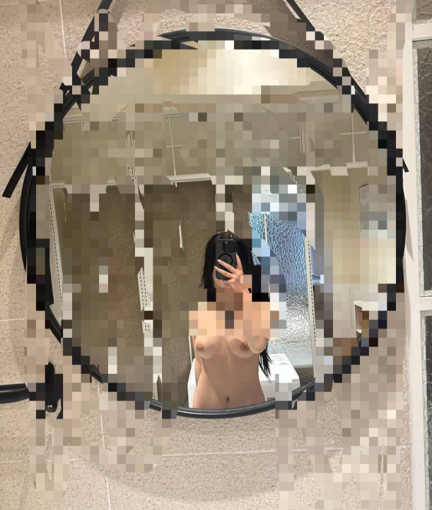 三点粉小少妇