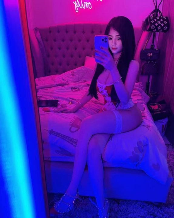 天河性感大长腿嘉妮