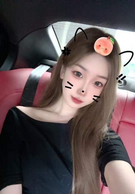 性感苗条零零后妹