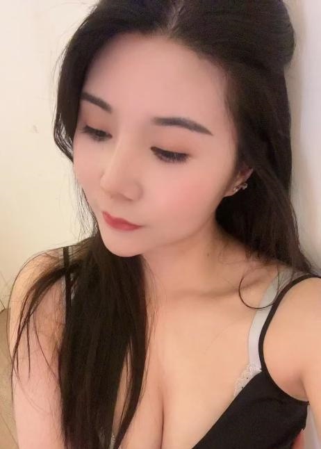 中春路地铁口小贝