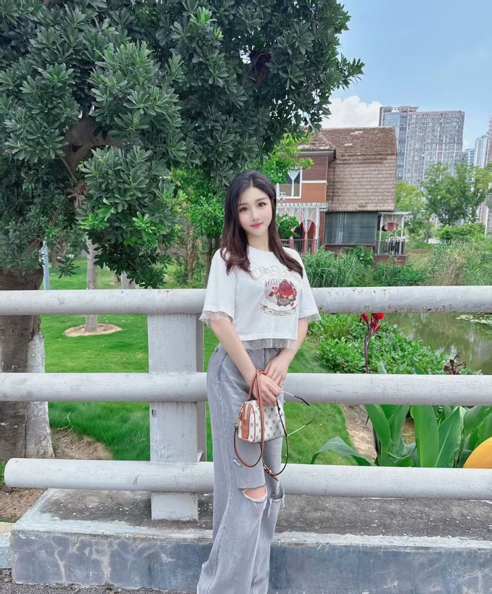 新下海丽丽老师