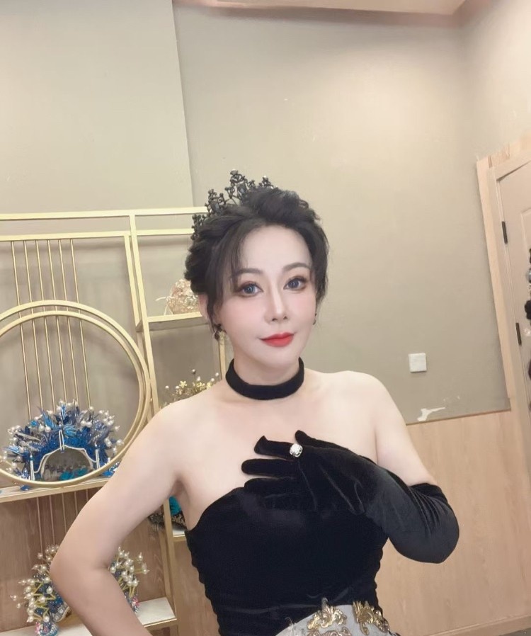 潇潇小姐