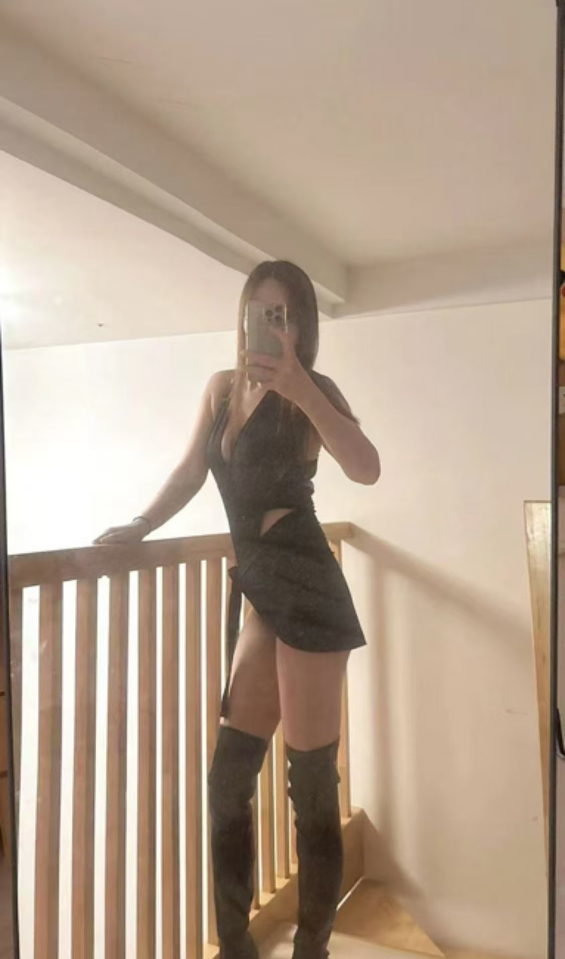 罗湖颜值长腿嘉佳